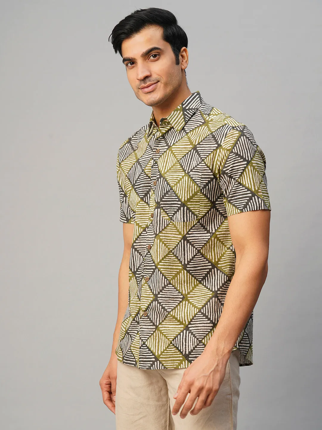 Men's Cotton Batik Printed Regular Fit Olive/Black Shirt
