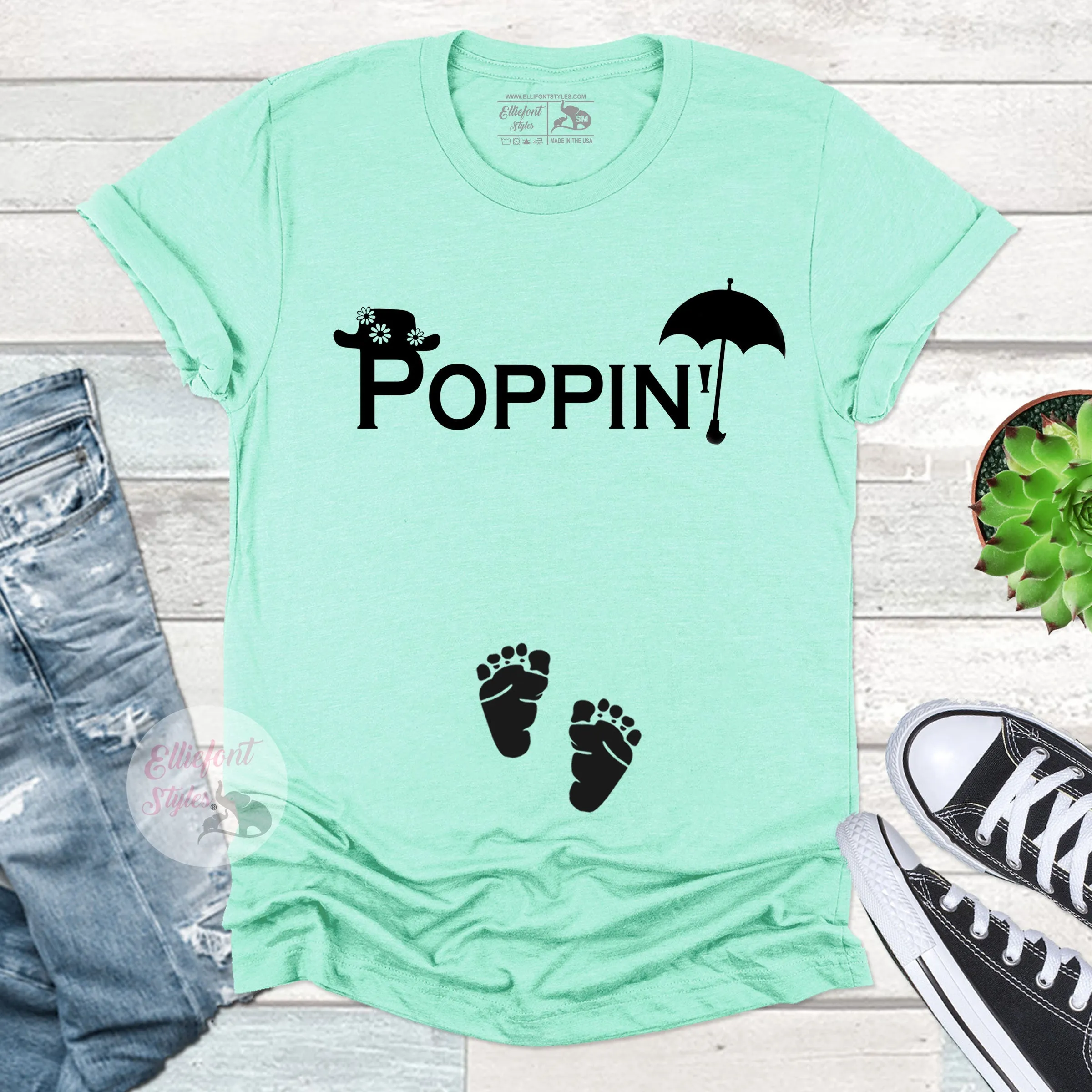 Poppin'  Funny Pregnancy Announcement Shirt Graphic Tee