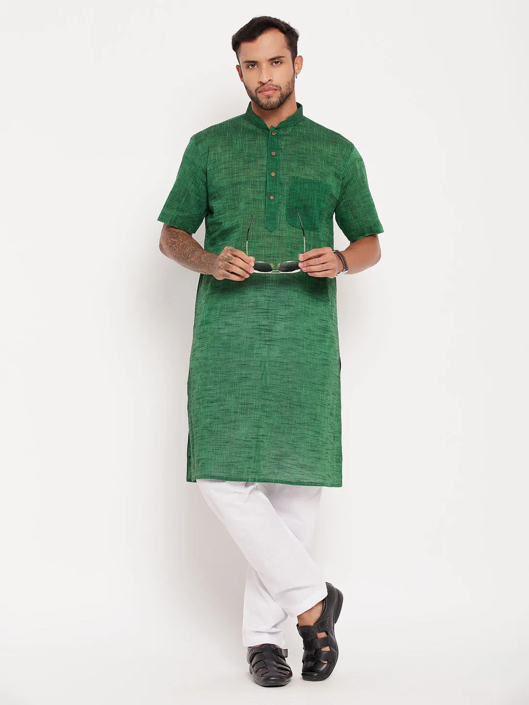 VASTRAMAY Men's Green Cotton Kurta Pyjama Set
