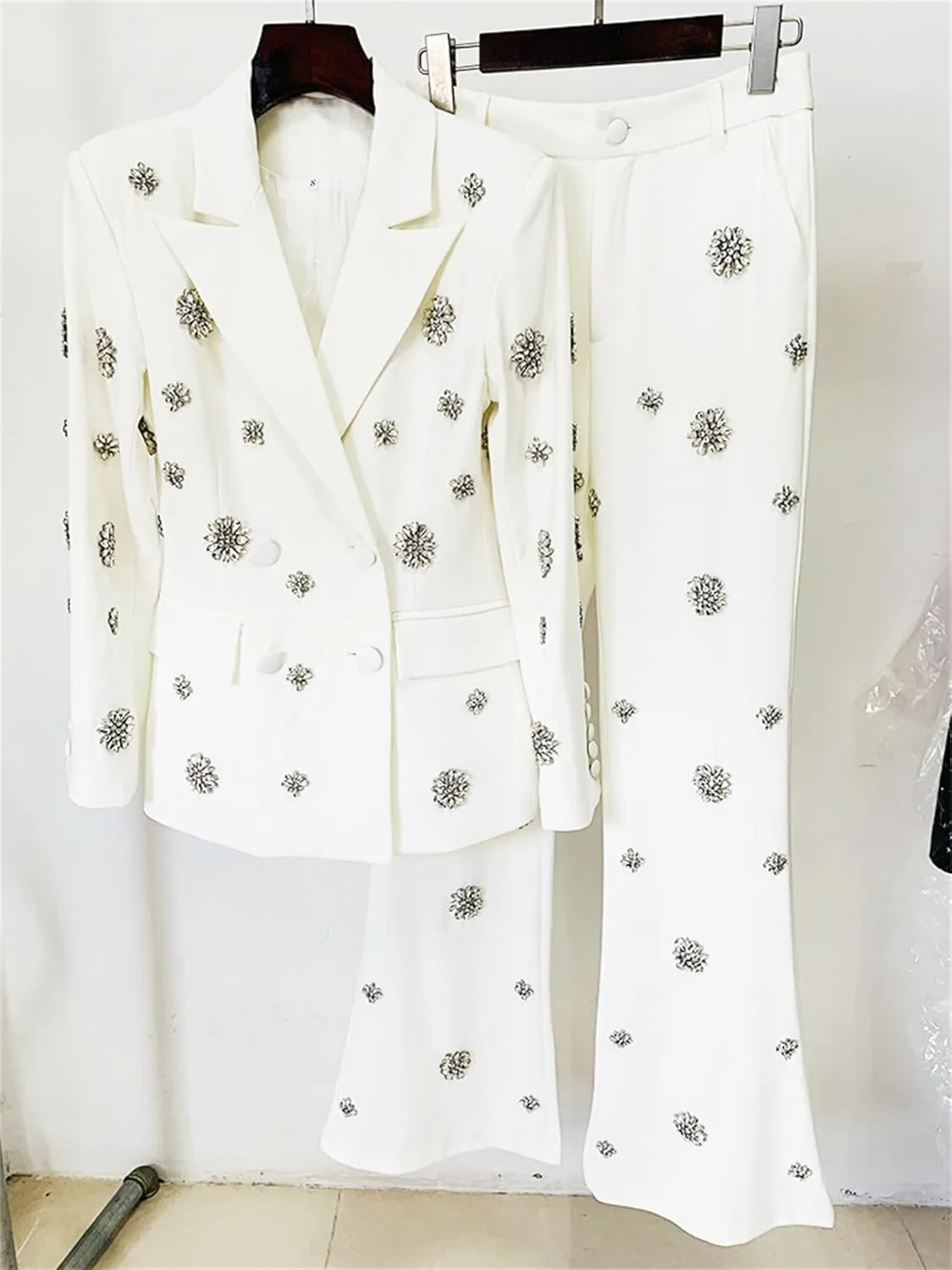 Women's Crystal Diamonds 2 Pieces Suits Double Button Elegant Peaked Lapel Party Jacket Flare Pants Birthday Sets